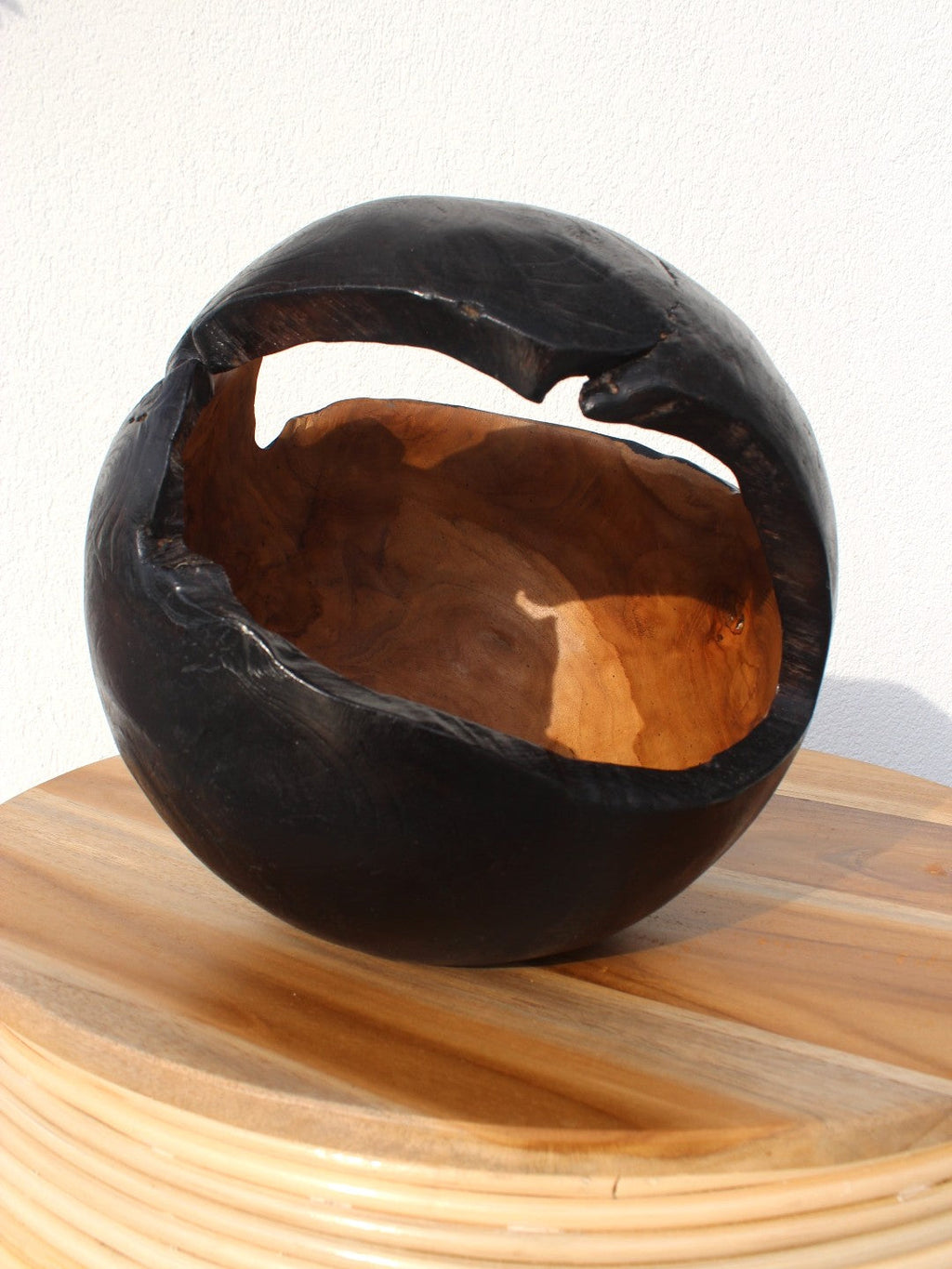 AYOMI Hanoi tik ahşap küre heykel 30x30 cm - Siyah, masif ahşap el işçiliği oyma obje