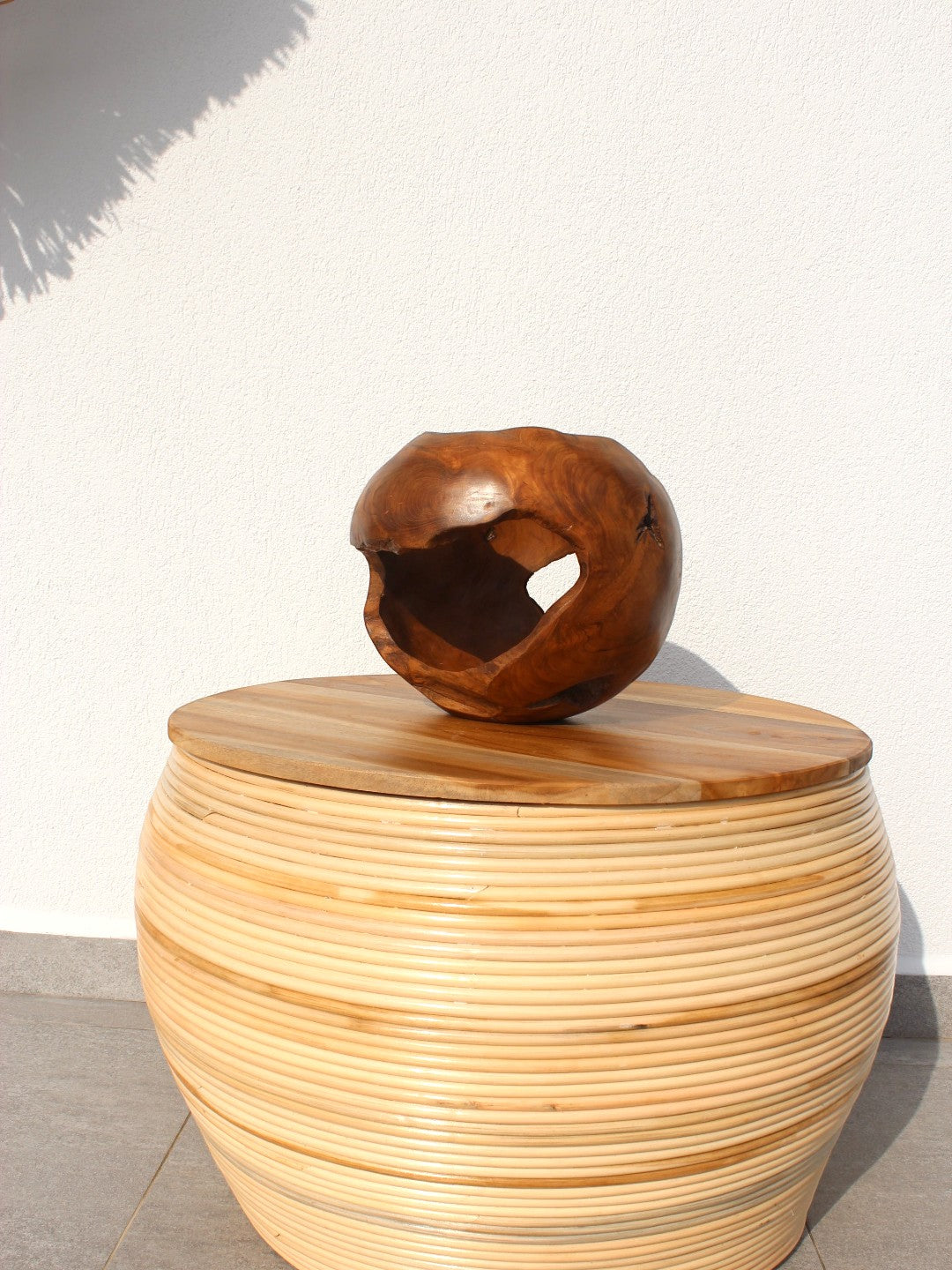 AYOMI Hanoi tik ahşap yuvarlak dekor 30x30 cm - Naturel, masif ahşap el işçiliği oyma obje